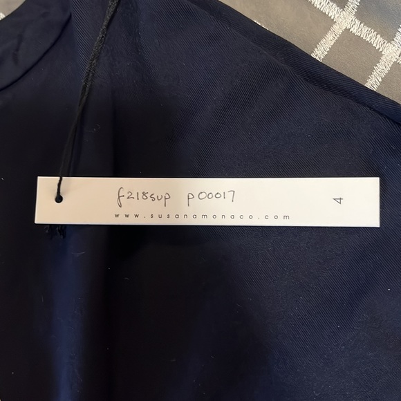 ✨Susana Monaco✨ NEW Navy Flare Leg Stretch Pants Size Small/4 Sample Piece Vacay - Picture 11 of 16